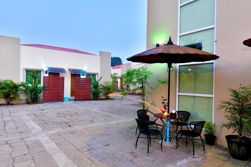 באגו Kanbawza Hinthar Hotel מראה חיצוני תמונה