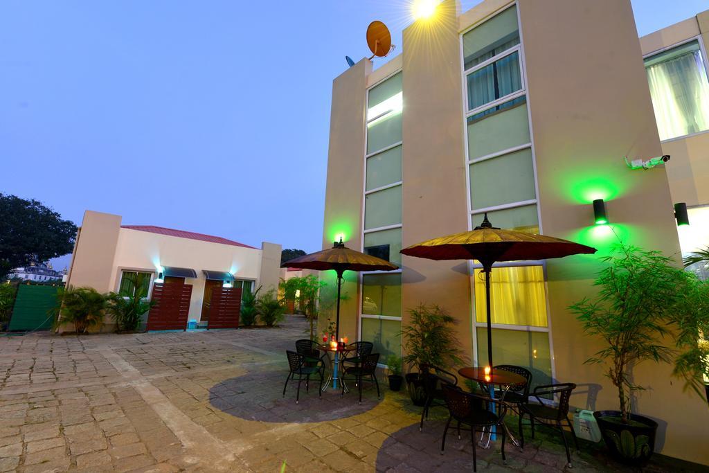 באגו Kanbawza Hinthar Hotel מראה חיצוני תמונה