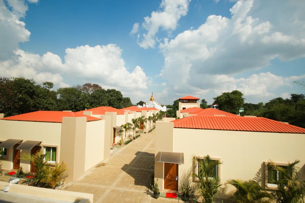 באגו Kanbawza Hinthar Hotel מראה חיצוני תמונה